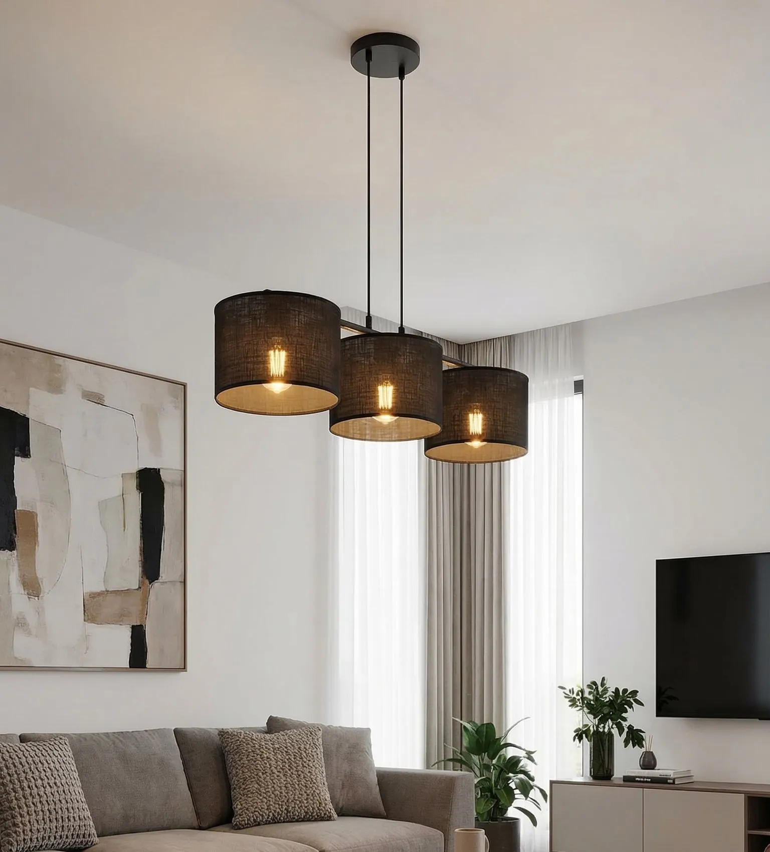 image lampa sufitowa, kinkiet wiszący, trzy abażury, drewniane odcienie, salon