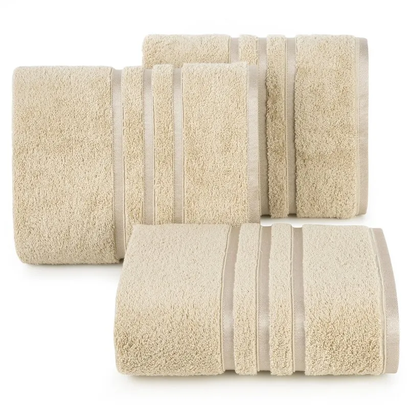 RĘCZNIK MADI (03) 30 X 50 CM BEŻOWY RĘCZNIK MADI (03) 30 X 50 CM BEŻOWY