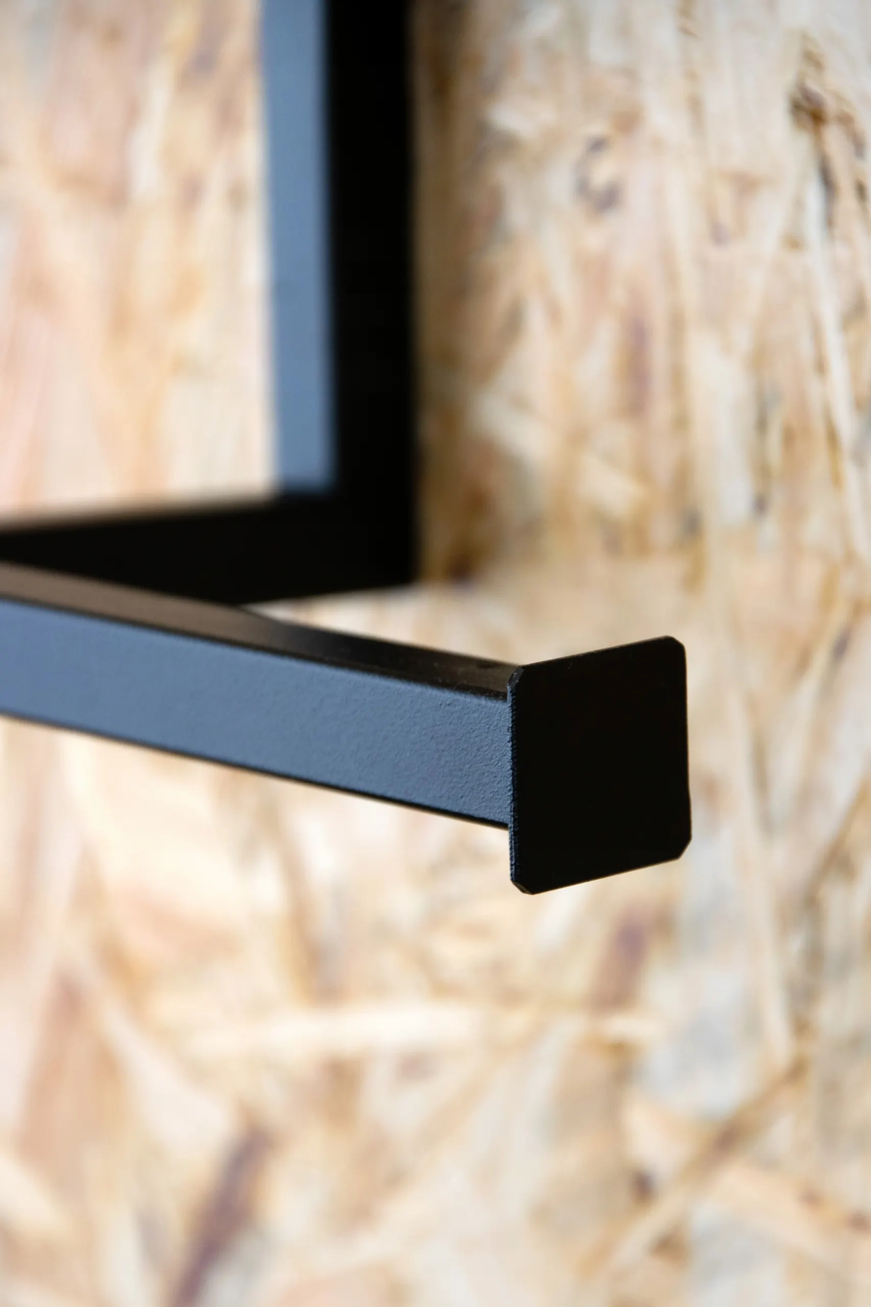 Uchwyt na papier toaletowy z półką ORBEC czarny naturalny - LD_TZ000372