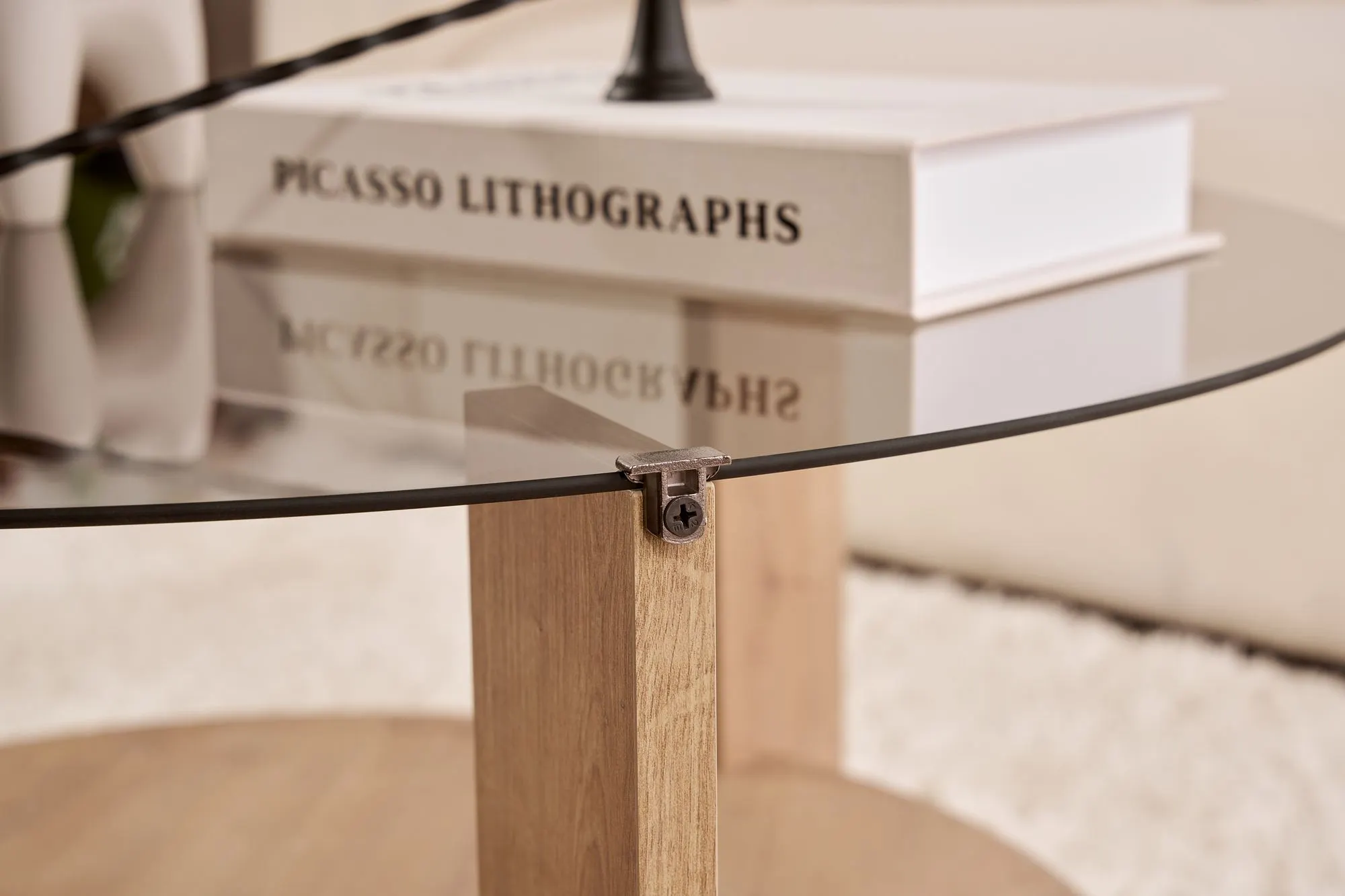 Stolik kawowy okrągły z półką CLARA 75 cm dąb sapphire blat szkło dymione - ASI_668NRD1108