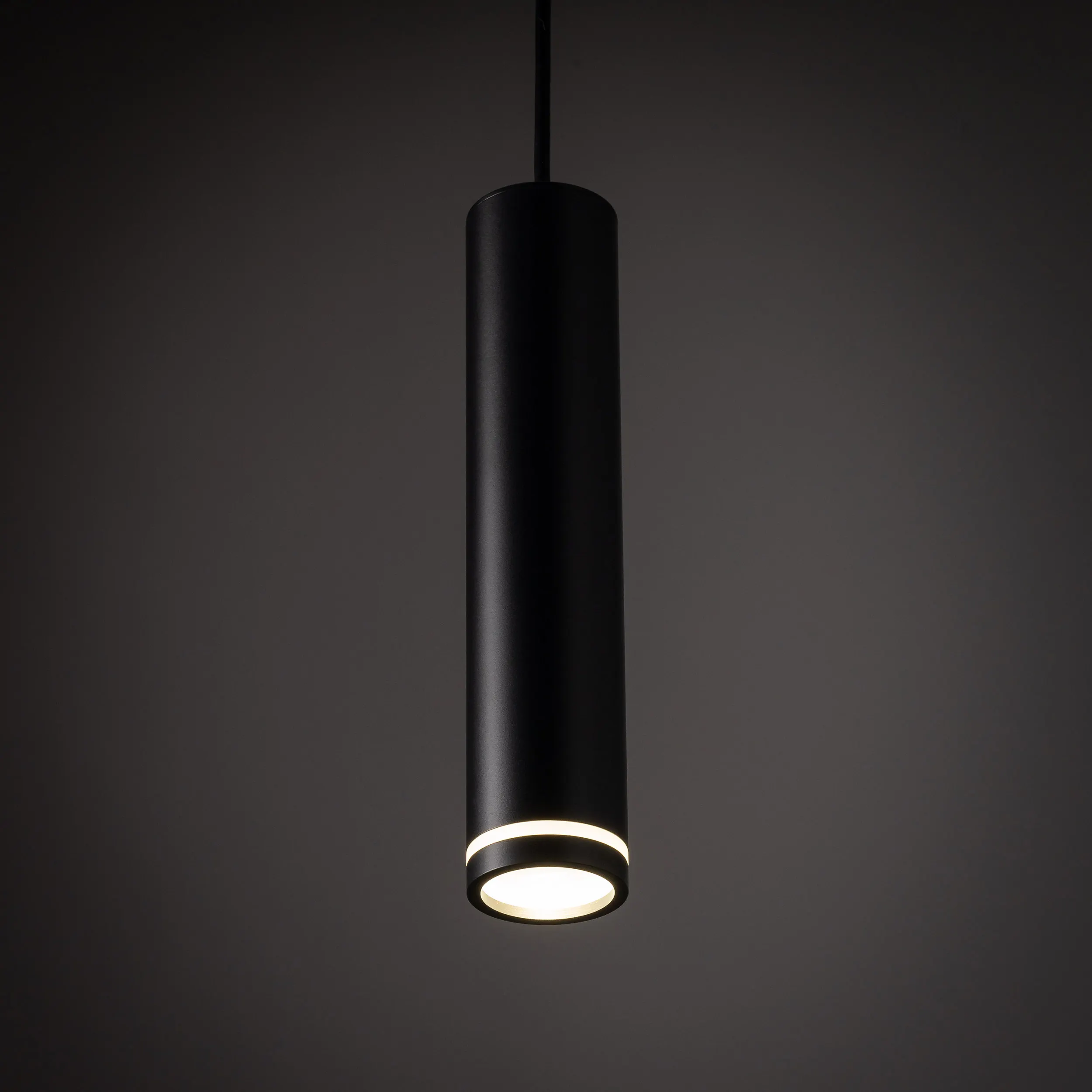 Lampa wisząca JET czarna 130x6cm - TK_4899