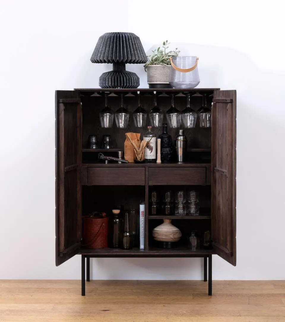 bar cabinet, glassware, ciemne drewno, szafka barowa, meblościanka