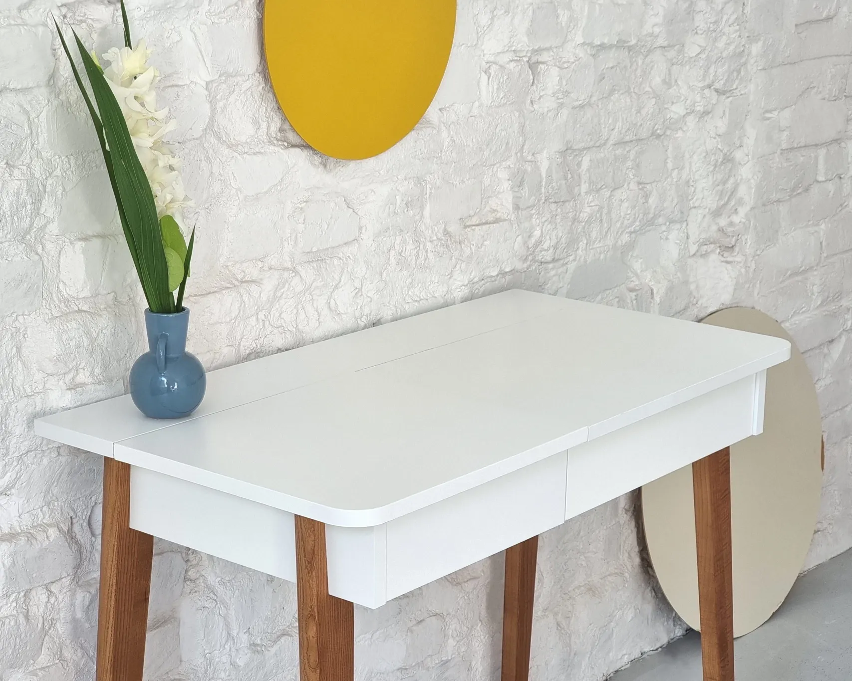 Toaletka z lustrem MEWISE 90x48cm kremowa kolor nóg dąb