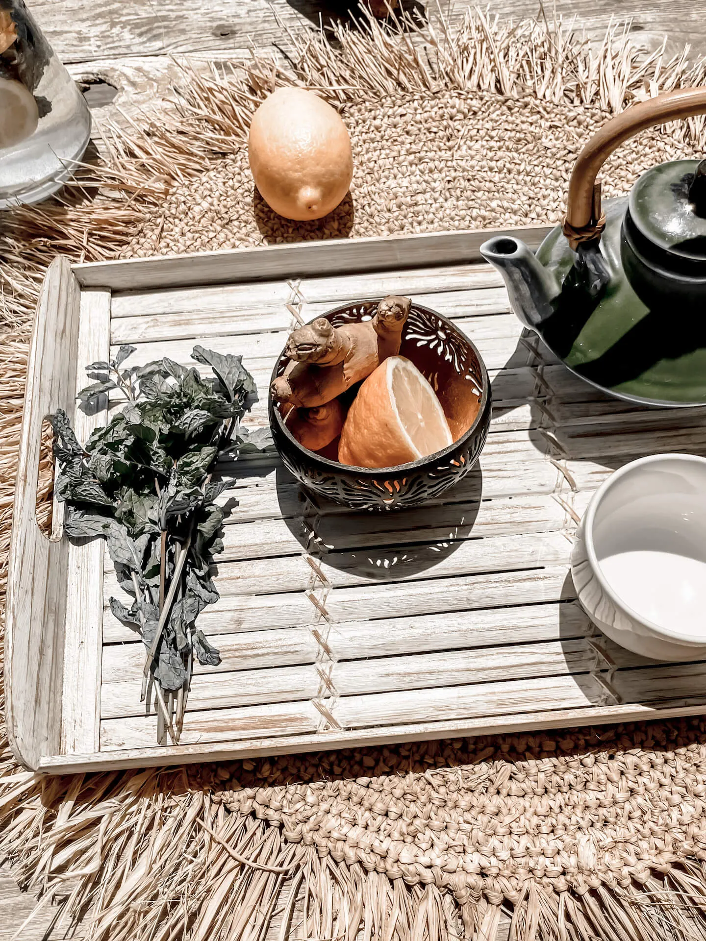 TACA Z POKROWCEM NA JEDZENIE M BIAŁA - MMHA66WM