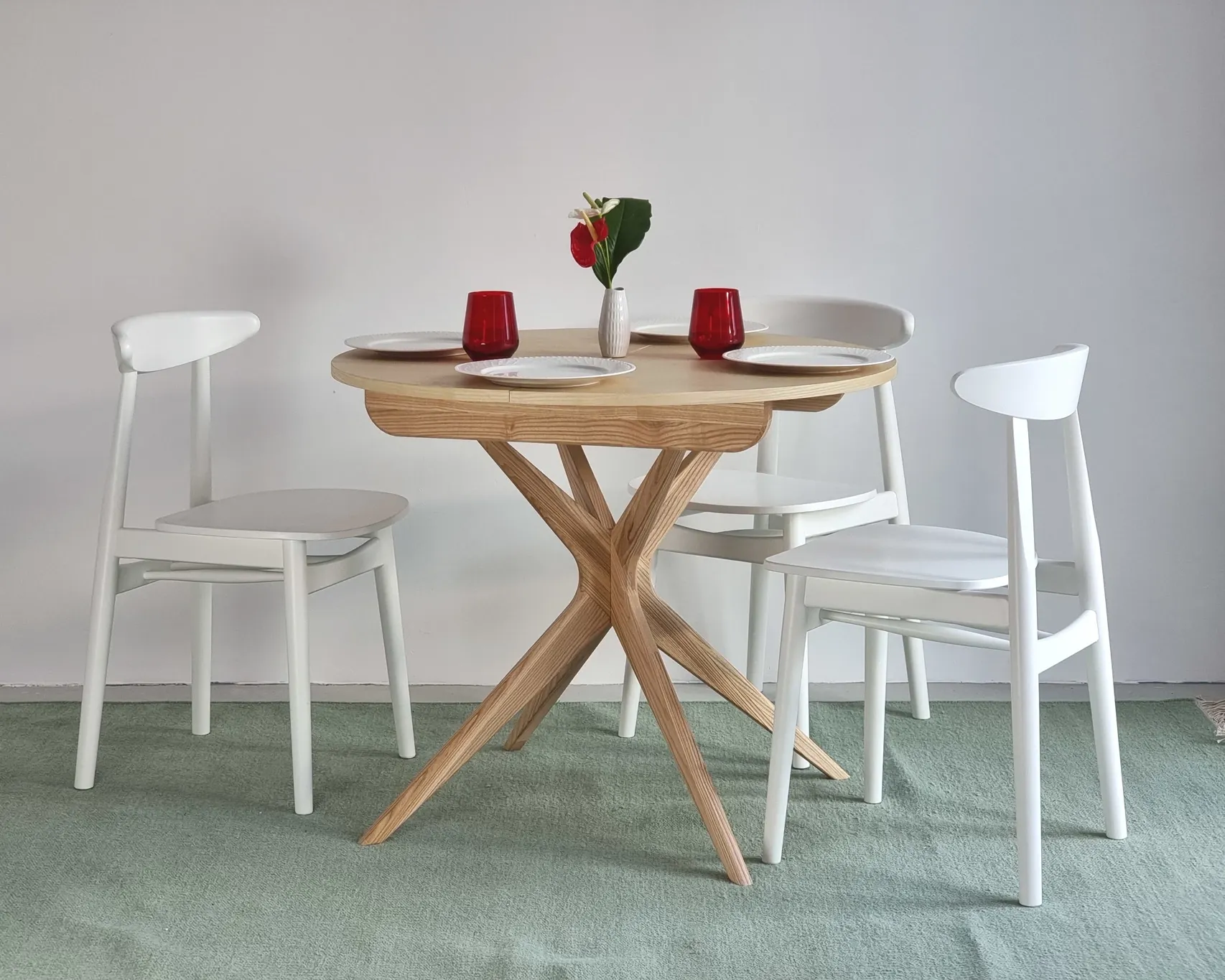 Stół okrągły rozsuwany JUBI 90x90-130 cm jesion naturalny — zdjęcie 3