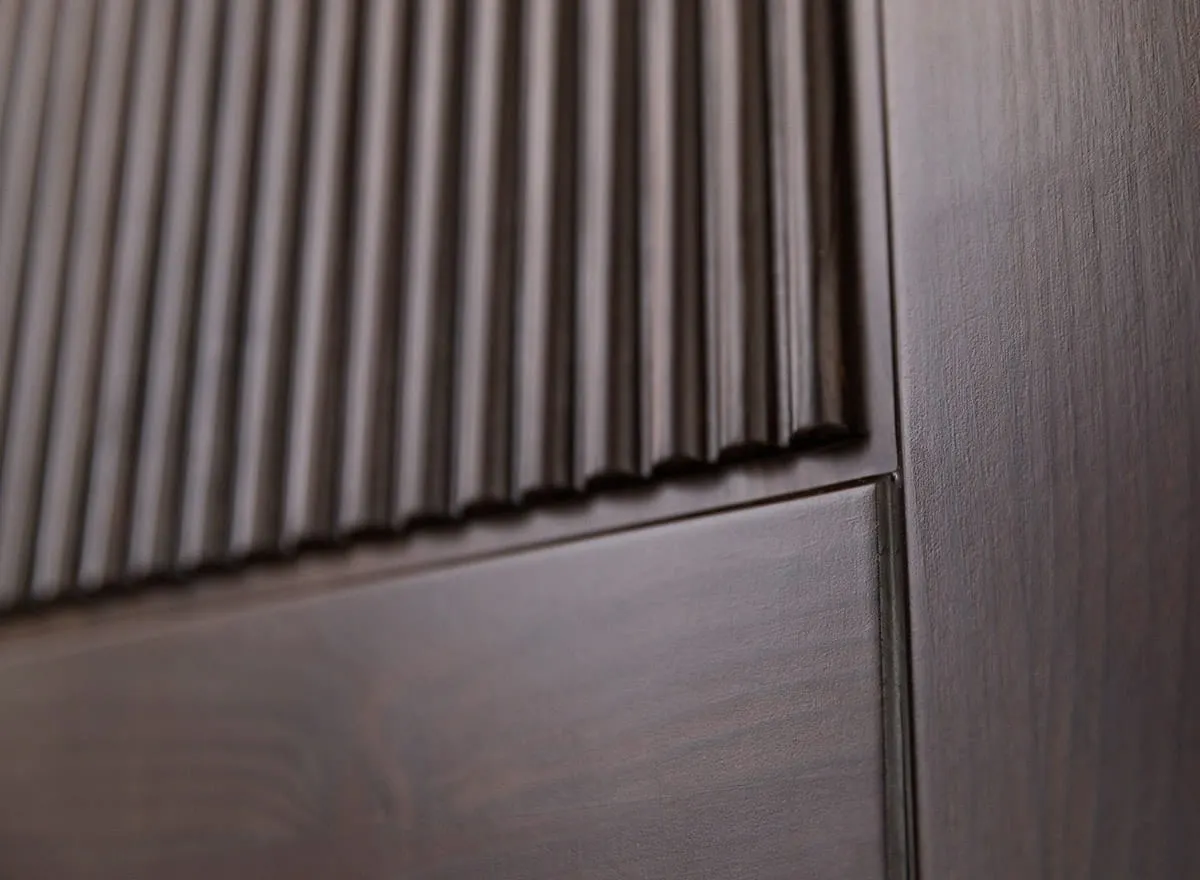 Szafa 4-drzwiowa drewniana ROSELLA 212x248 sosna ciemny brąz - SKROS03