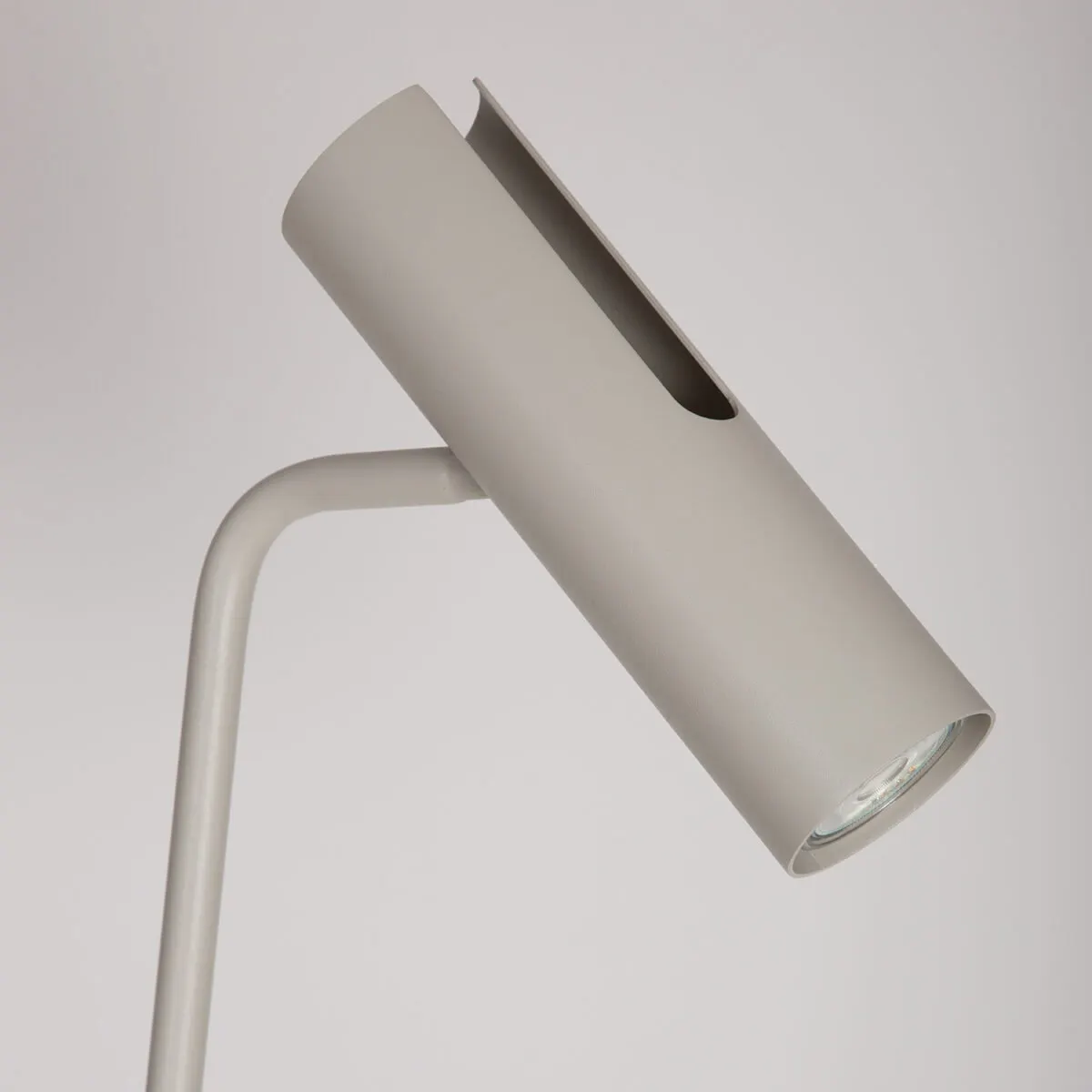 image lampa stojąca, kinkiet, metal, biały, minimalizm