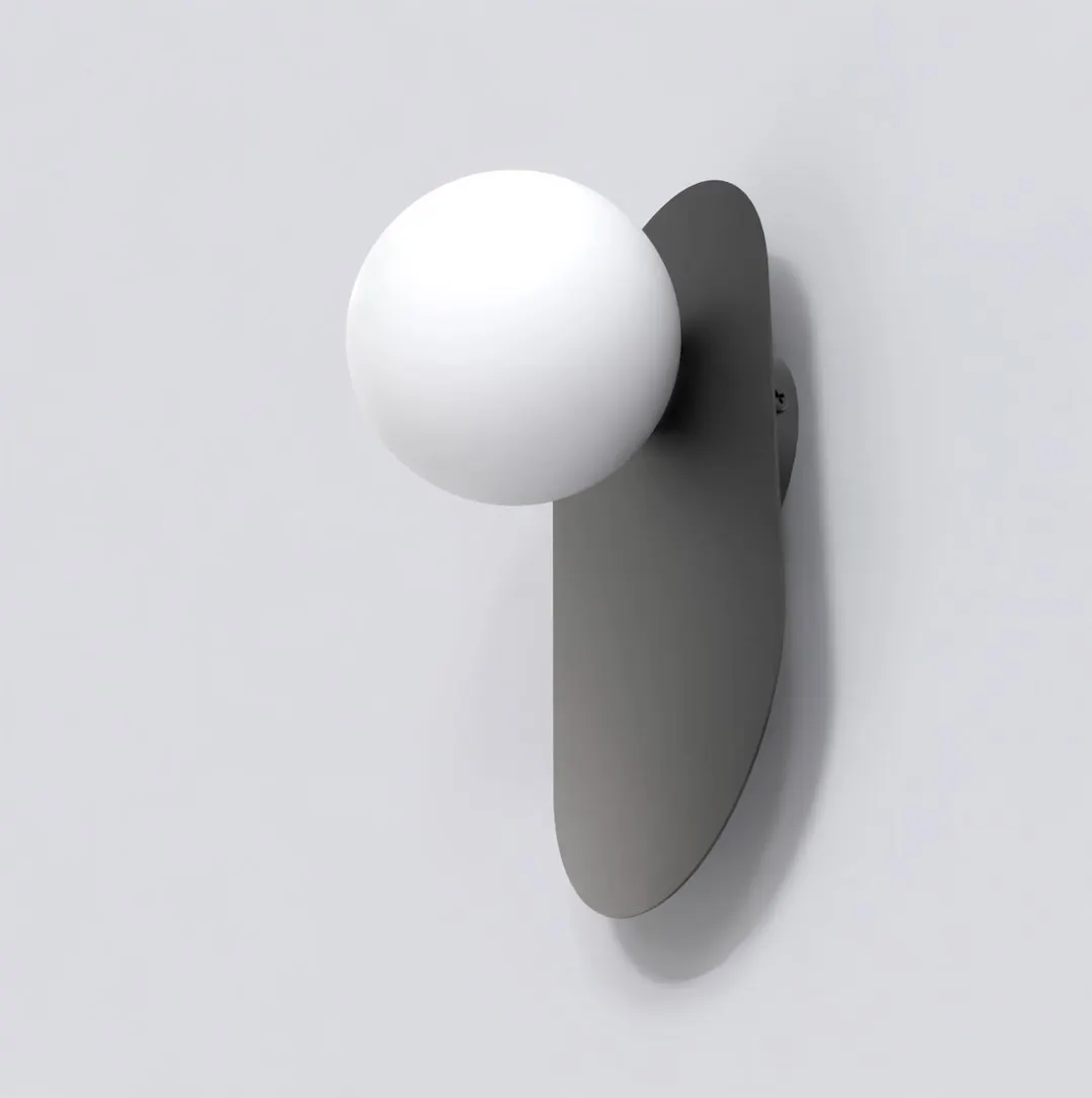 image kinkiet, lampa, metal, biała kula, prowadznik światła