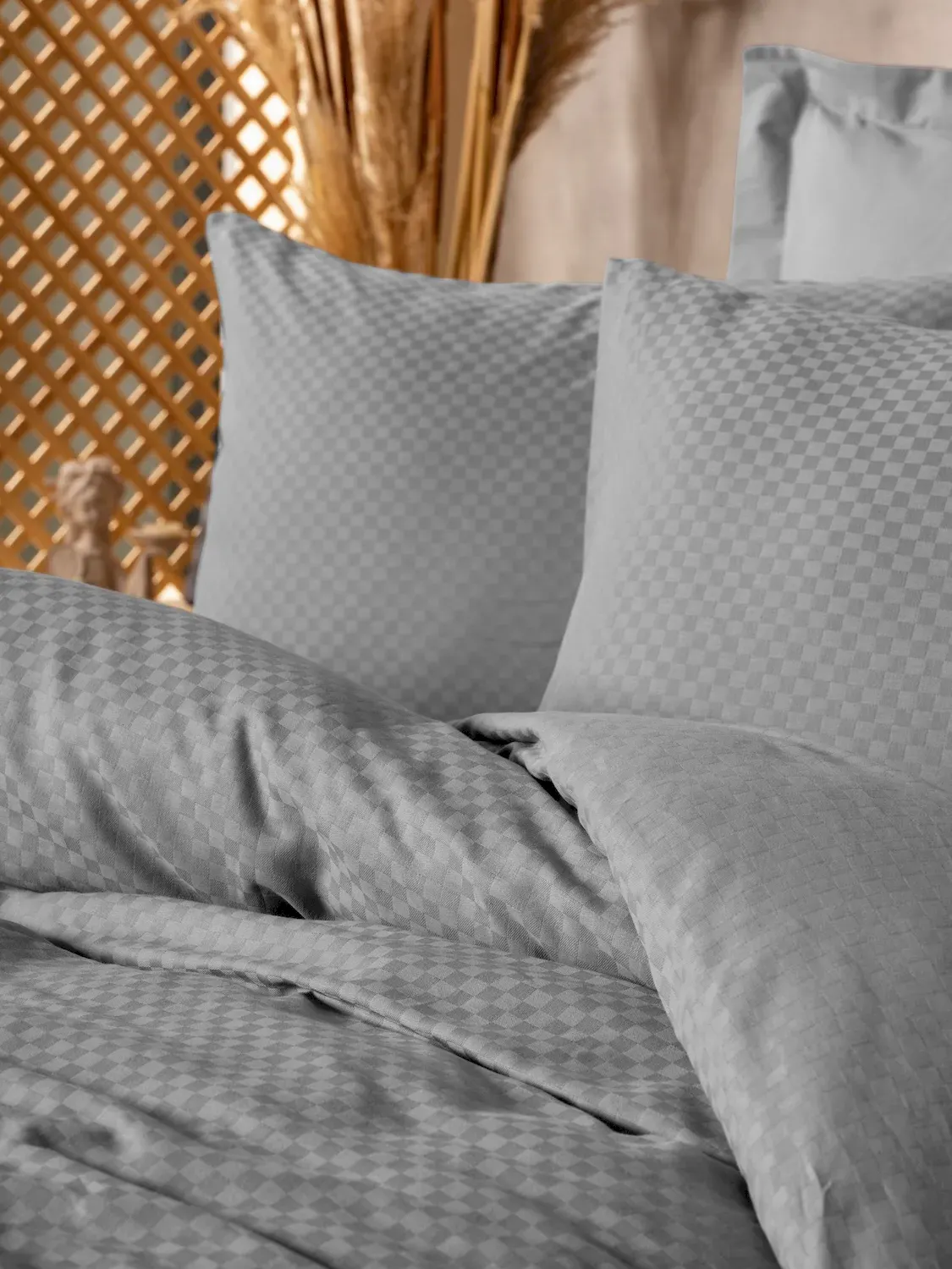 Komplet pościeli w kratkę PLAIN 135x200 poszewka 80x80 cm szary Komplet pościeli w kratkę PLAIN 135x200 poszewka 80x80 cm szary