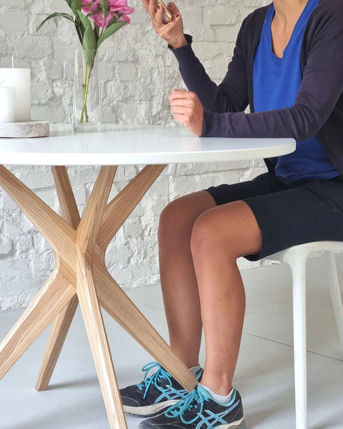 Stół okrągły JUBI BOLD 100cm koralowy naturalny - NRGBTJ100_16