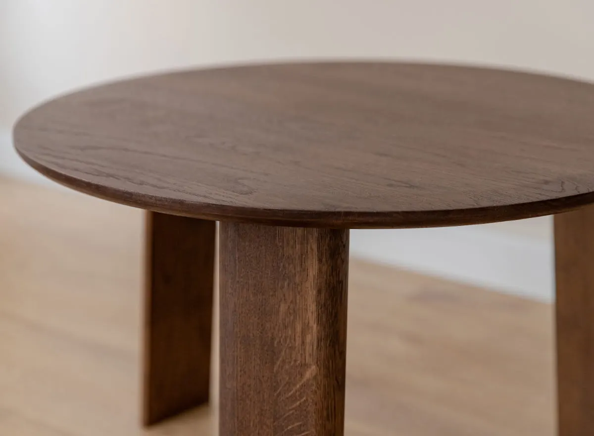 Stolik kawowy okrągły dębowy MONTI 61 cm ciemny dąb - PRHMON61T