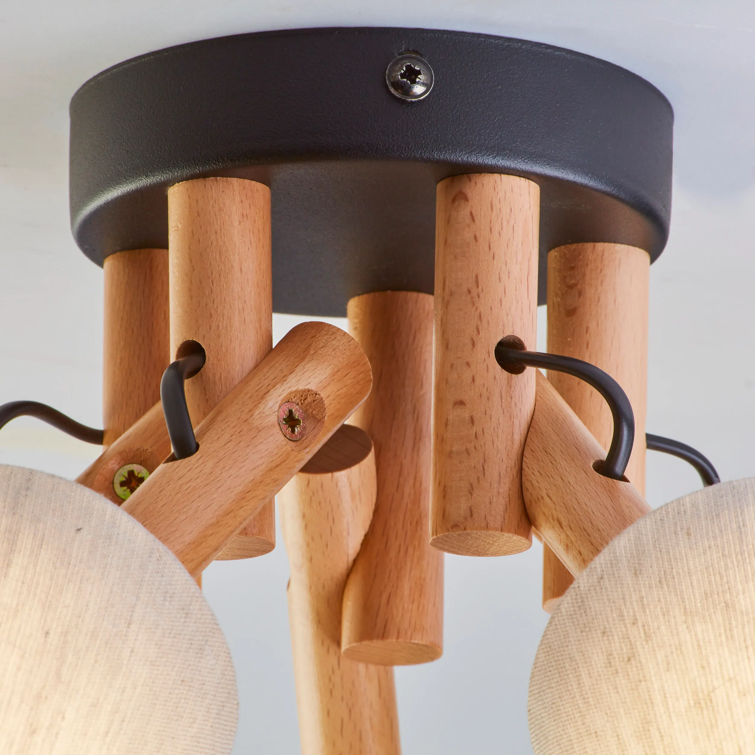 Lampa sufitowa VAIO NATURE czarna z jasnymi drewnianymi ramionami i brązowymi okrągłymi kloszami z tkaniny 50x30cm - TK_575