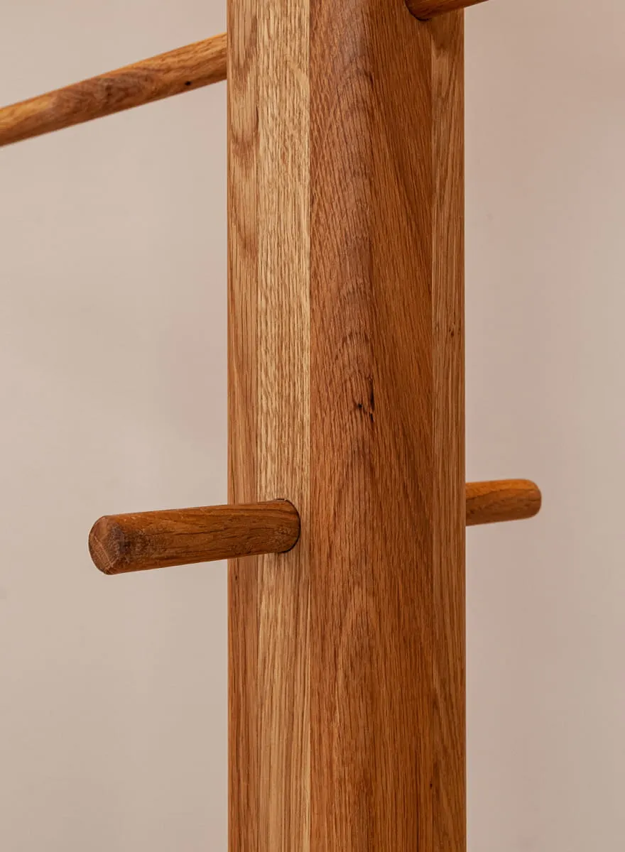Wieszak na ubrania stojący dębowy Gialo W180 cm - 2SGIA102