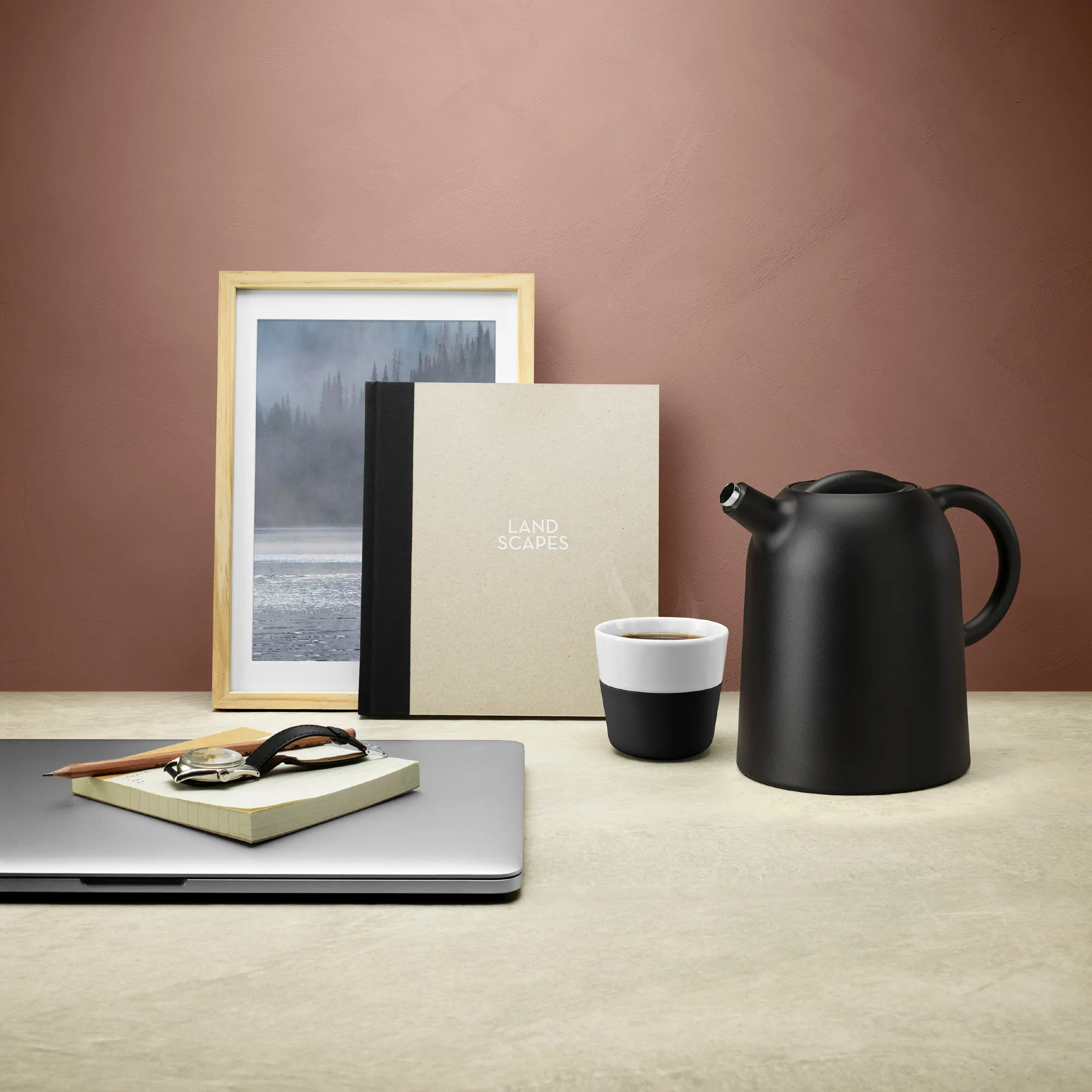 teczka/kokpit, krajobraz, notatnik, czajnik, kubek kawy