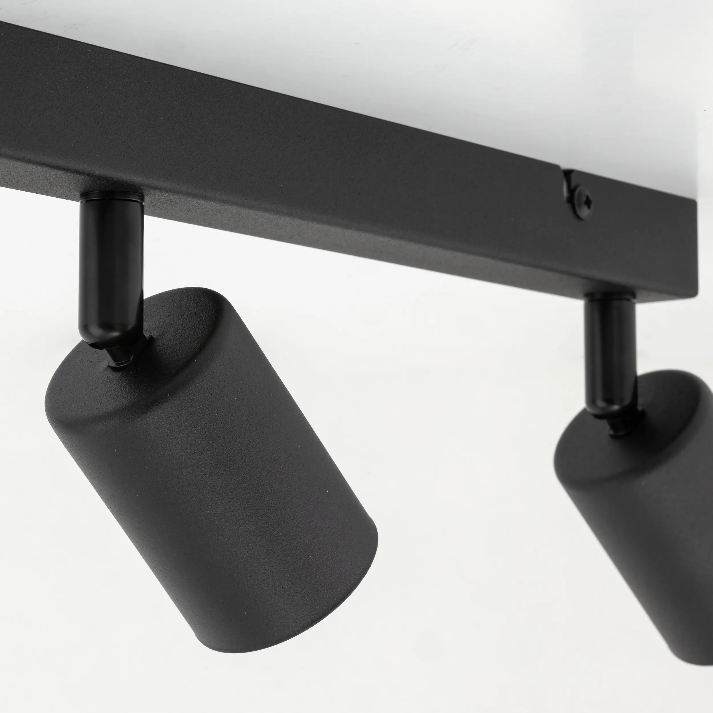 Lampa sufitowa TOP czarna na listwie regulowana 60x19x15cm - TK_6176