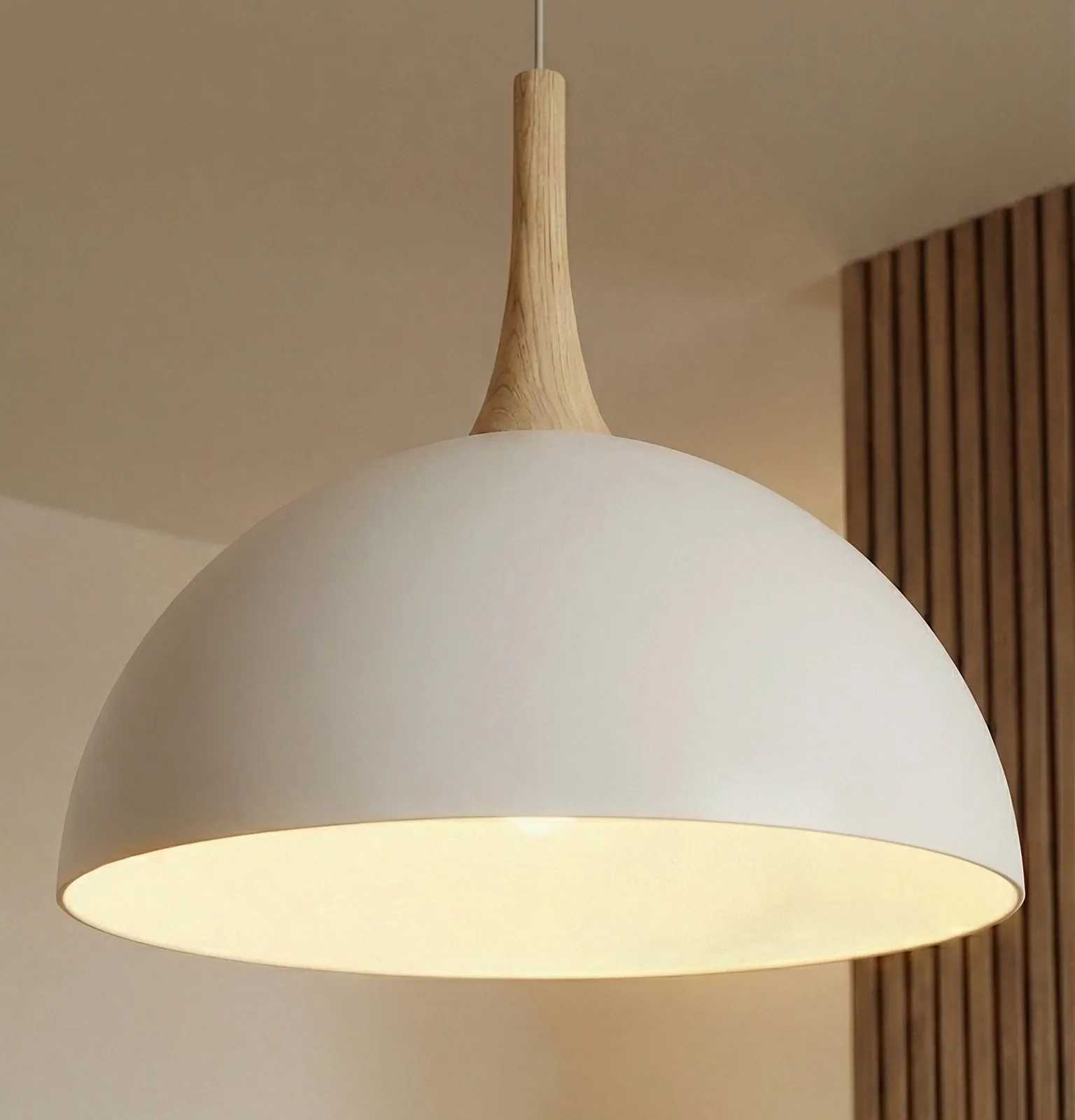 image lampa wisząca, kula, połysk, drewniany | drewno, biała lampka