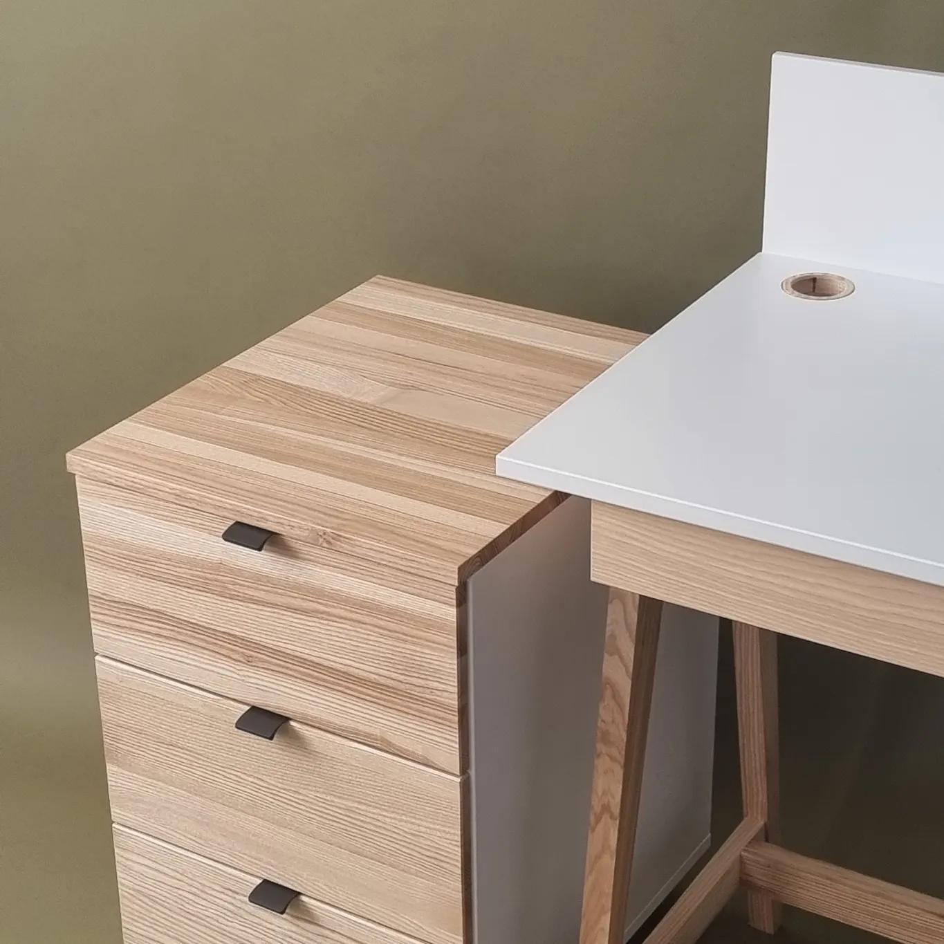 Kontenerek pod biurko z szufladami LUKA na kółkach 41x50 zielony/naturalny jesion - NRGBCLUKA10WOOD_R