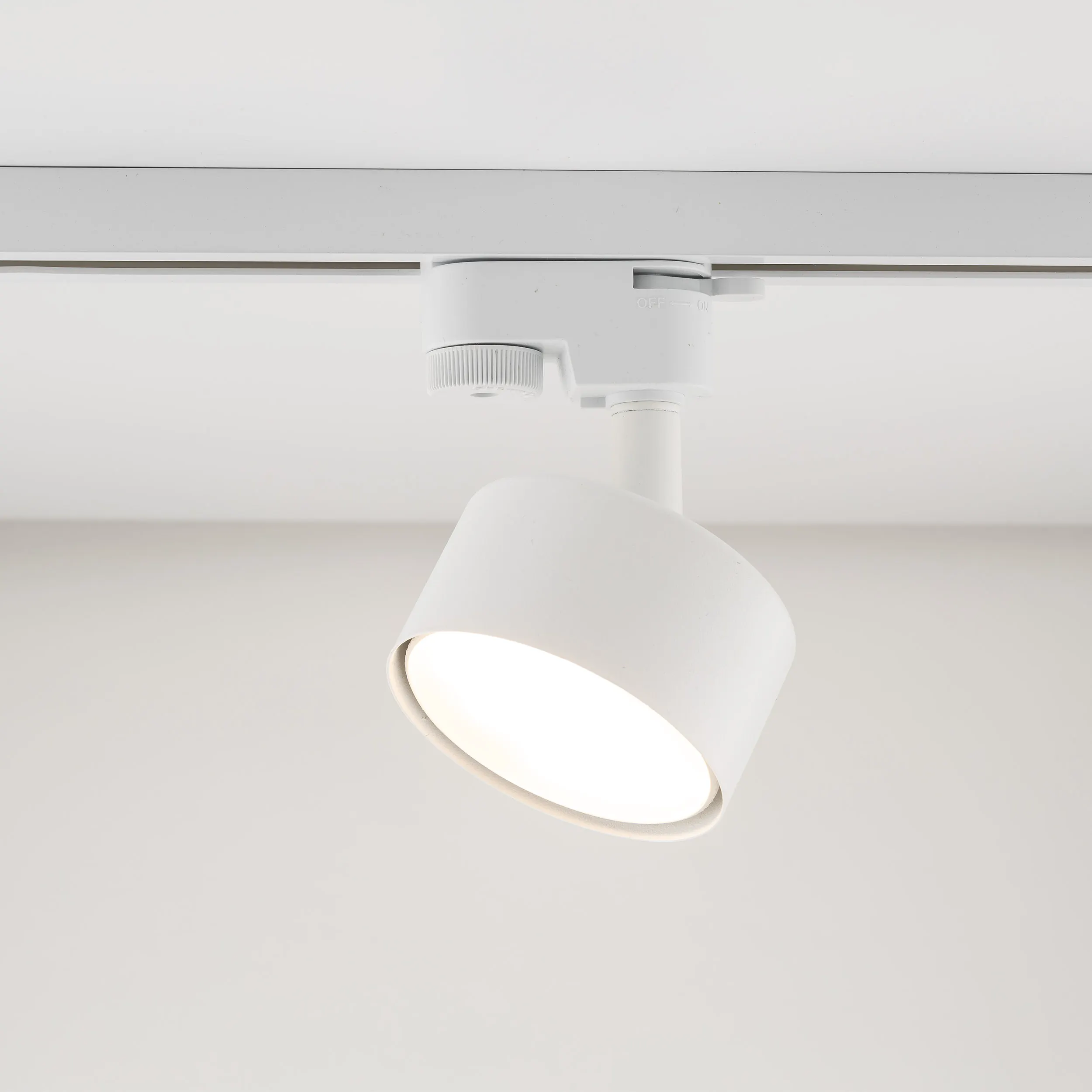 Reflektor listwowy TRACER biały regulowany 14x11x8cm - TK_4397