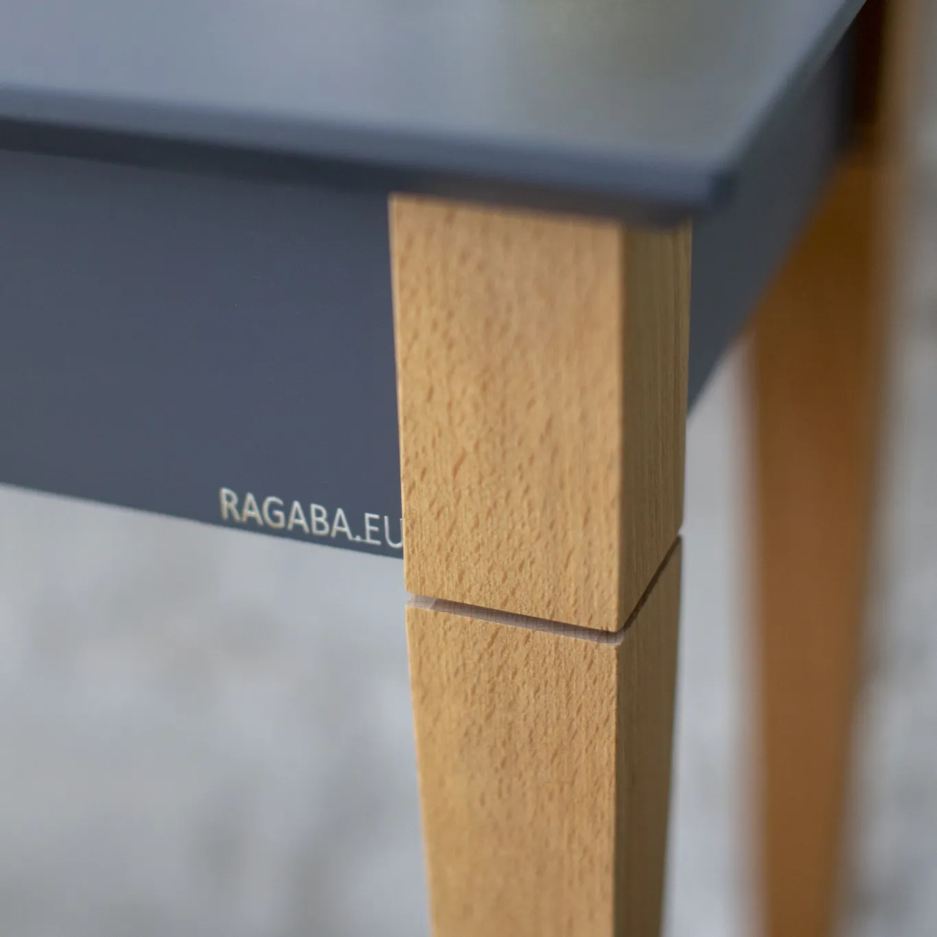 Biurko z szufladą 85x40 MIMO biały blat/drewniane nogi - RAGABAWDMI21