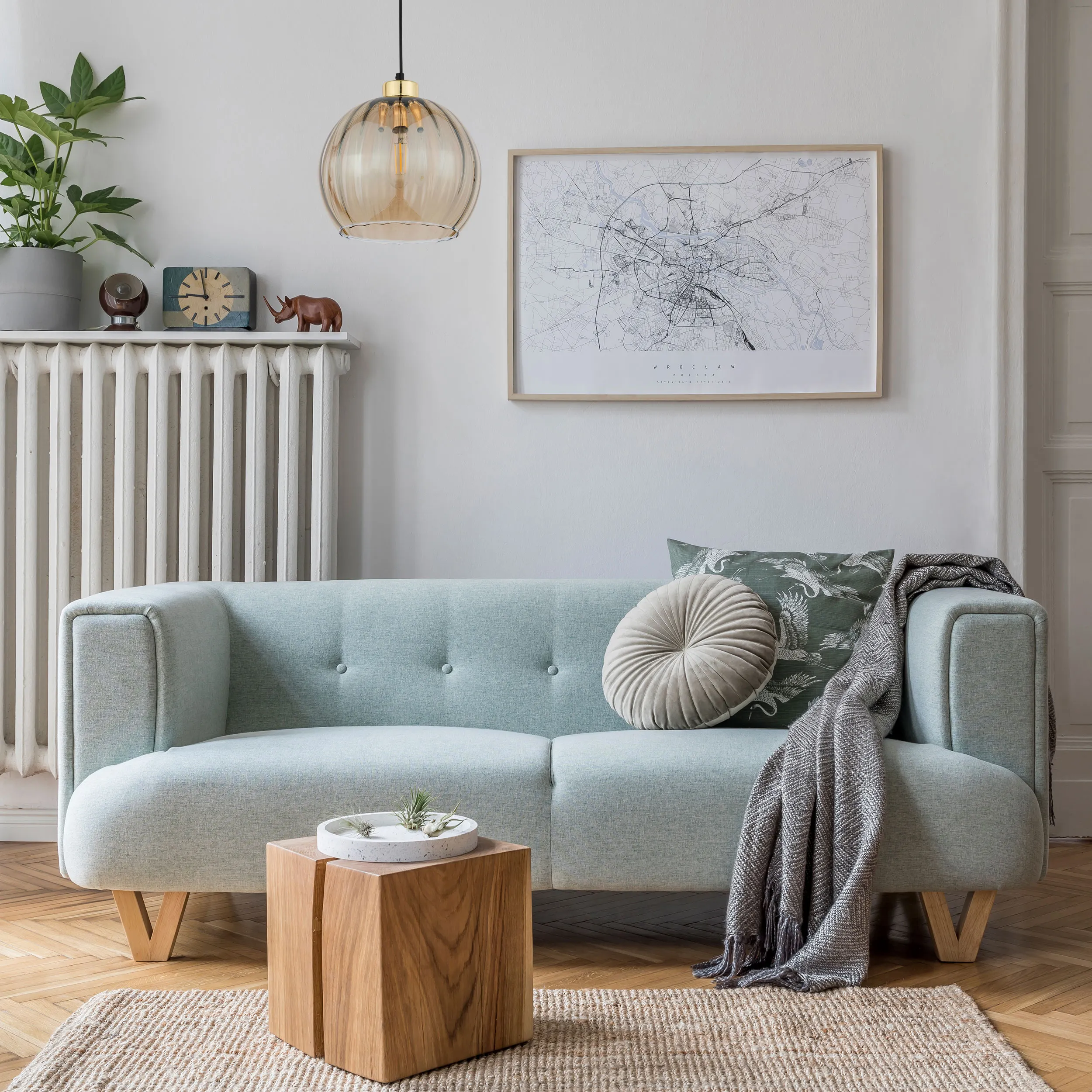 Lampa wisząca DEVI czarna ze złotym elementem bursztynowym okrągłym kryształowym kloszem 170x25cm - TK_4636