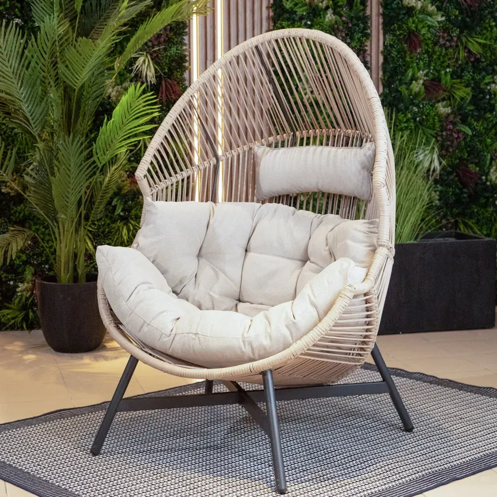 Fotel ogrodowy polirattanowy HOLAND z poduszką beżowy - MI_5905610255503