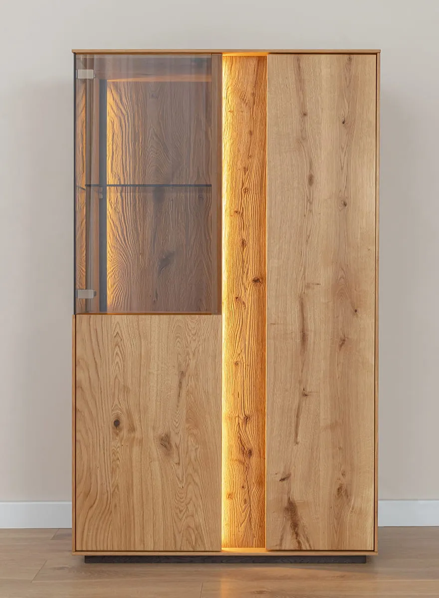 Witryna niska dębowa COLLODI 2-drzwiowa z oświetleniem - dab olejowany - ZICOL10